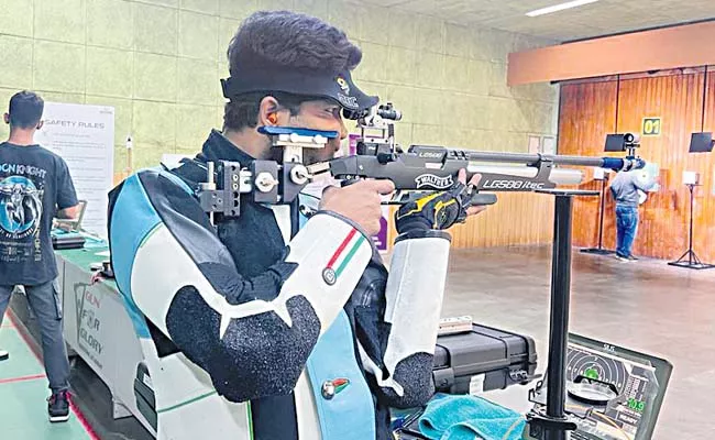 Andhra boy is showing great talent in shooting - Sakshi