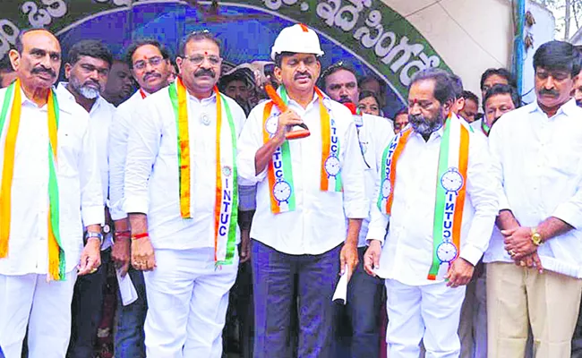 Paid holiday on Singareni Day: Ponguleti Srinivasa Reddy - Sakshi