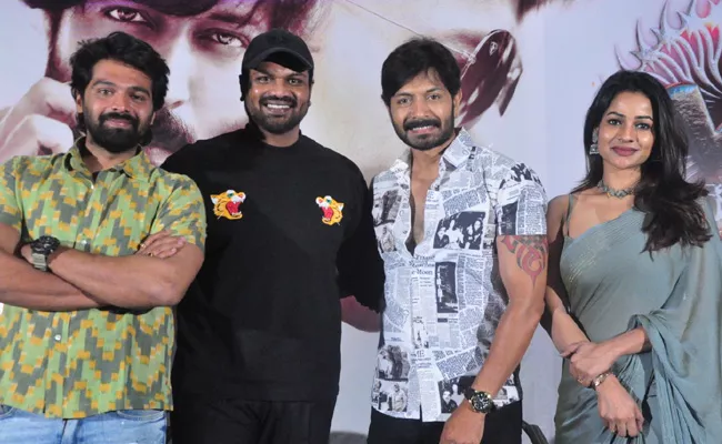 Manchu Manoj Comments On Hero Kaushal At Right Movie Prerelease Event - Sakshi