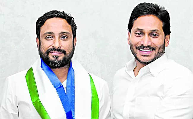 Former cricketer Ambati Rayudu joins YSRCP in Andhrapradesh - Sakshi