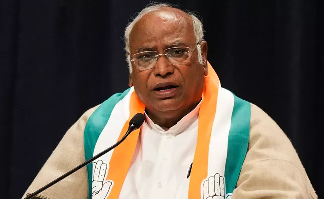 Mallikarjun Kharge Says We will Overcome Temporary Setbacks Over Losing In Three States - Sakshi