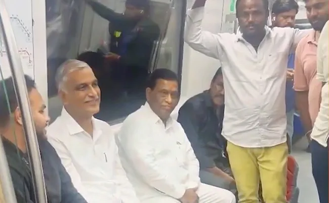 Former Minister Harishrao Commutes In Metro Rail In Hyderabad - Sakshi