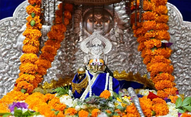 PM Modi May Name the Idol of Ramlala - Sakshi