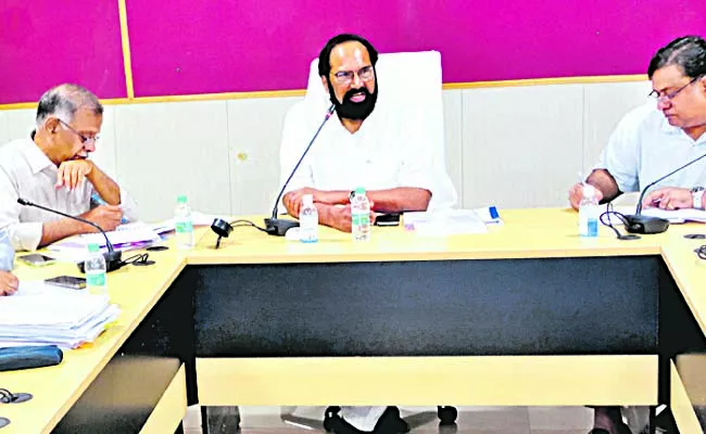 Telangana to create additional ayacut of five lakh acres in 2024: Uttam Kumar - Sakshi