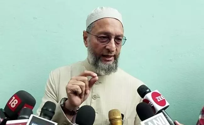 Owaisi Criticized on AAP Delhi Minister Over Sunderkand Path - Sakshi