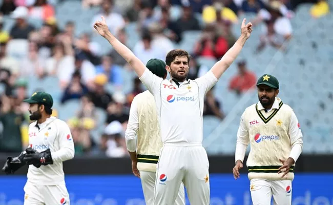 Imam ul-Haq, Shaheen Afridi dropped, Pakistan unveil XI - Sakshi