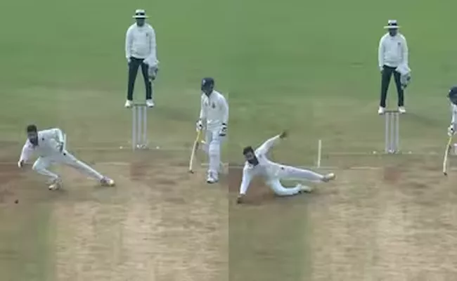 Saransh Jain Plucks Catch Of The Ranji Trophy With One Handed Screamer - Sakshi