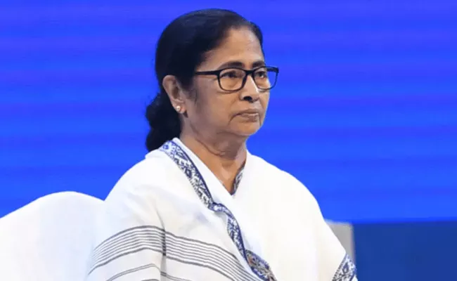 Mamata Banerjee Injured In Car Accident  - Sakshi