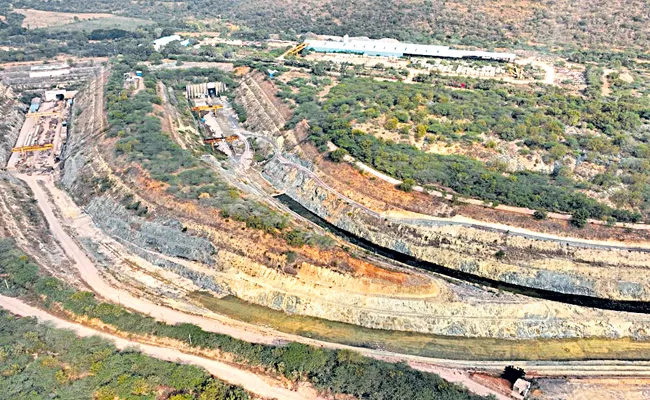 Excavation of the second tunnel of the Veligonda project has been completed - Sakshi