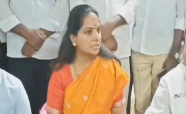 MLC Kavitha Slams Congress Government For Illegal cases On BRS Cadre - Sakshi