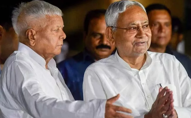 Lalu Yadav Daughter Jibe At Nitish Kumar Amid Dynastic Politics Row - Sakshi