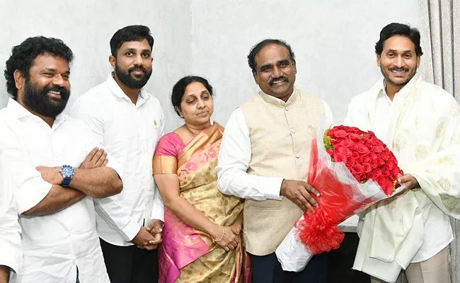 Ravela Kishore Babu Joins YSRCP - Sakshi