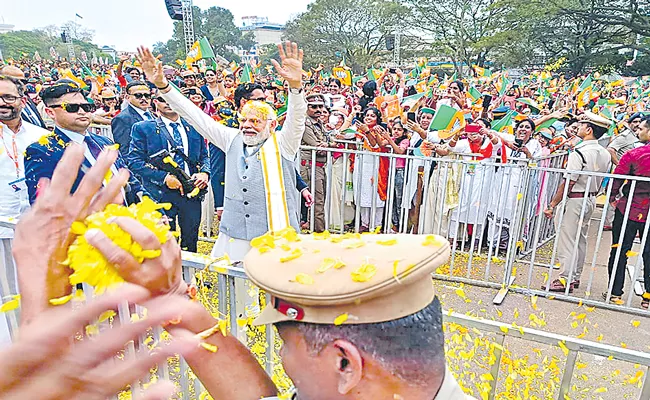 PM Narendra Modi to address mass gathering of women in Kerala - Sakshi