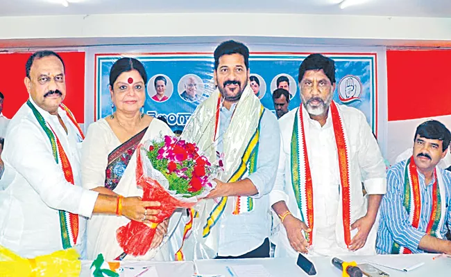 Indiramma Committees for Congress Party Six Guarantees - Sakshi