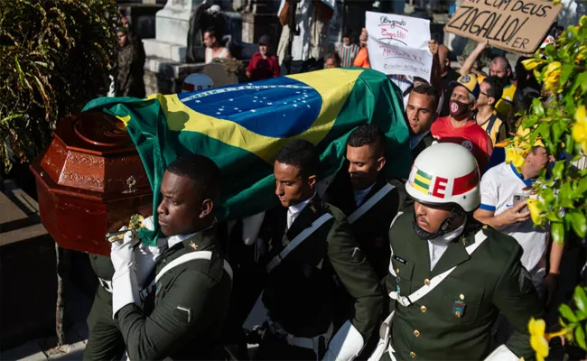 Brazil Says Goodbye To Late Football Great Mario Zagallo - Sakshi