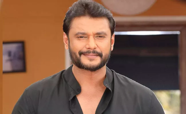 FIR Against Kannada Actor Darshan Late Party At A Pub In Bengaluru  - Sakshi