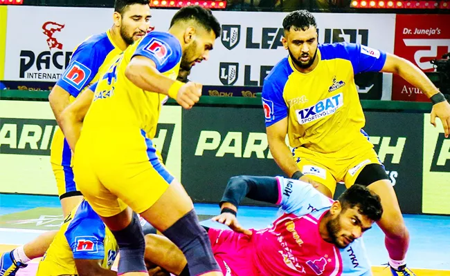 PKL 10 Jaipur Pink Panthers Beat Tamil Thalaivas Enters Play Offs - Sakshi