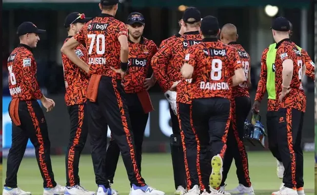 Sunrisers Eastern Cape qualify for playoffs after annihilating Joburg Super Kings - Sakshi