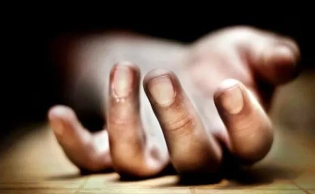 Volunteer Brutally Assassination In Anakapalli District - Sakshi