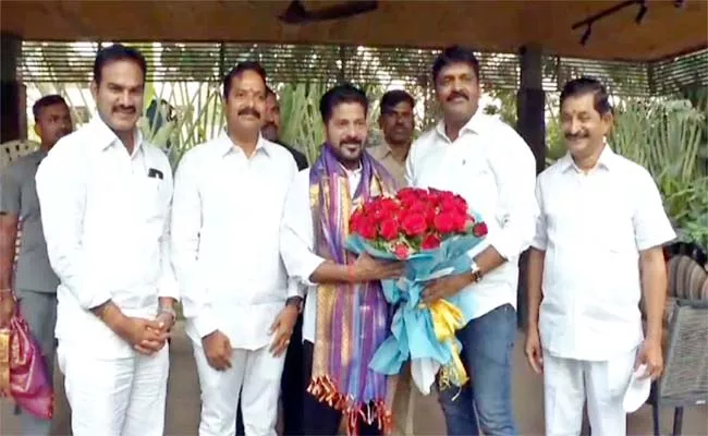 Ex Mayor Bonthu Rammohan Meet Cm Revanth - Sakshi