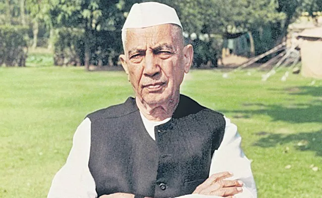 Sakshi Guest Column On Former Late PM Charan Singh