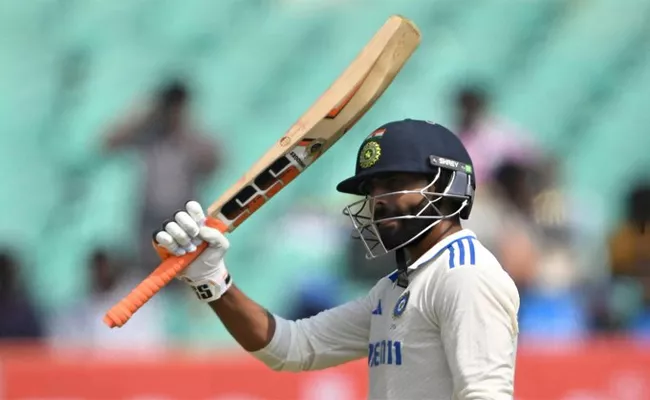 IND VS ENG 3nd Test Day 1: Ravindra Jadeja Completed His Fourth Test Century In 198 Balls - Sakshi