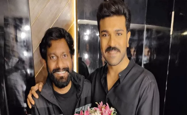 Mega Hero Ram Charan Birthday Wishes To Director Buchi Babu Sana - Sakshi