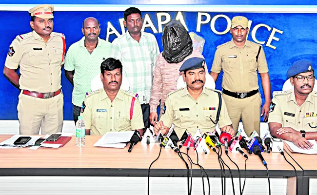 Accused of fake postings arrested - Sakshi