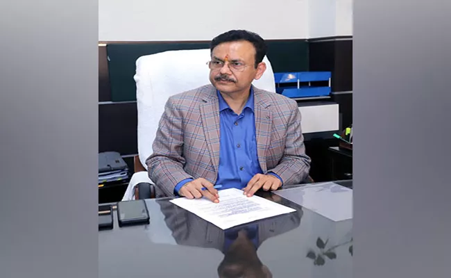 Sanjay Kumar Jain takes charge of IRCTC CMD - Sakshi