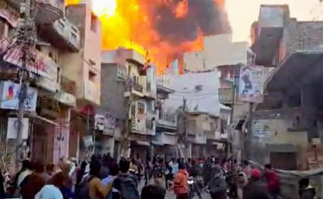 Fire Breaks Out at Alipur Main Market in Delhi Updates - Sakshi