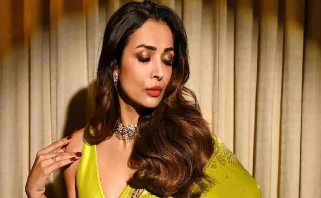 Malaika Arora Shares Favourite Breakfast And It Screams Healthy - Sakshi