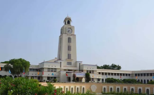 BITS Pilani approaches alumni network to seek jobs for freshers - Sakshi