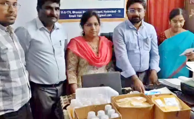 Medical Mafia Gang Busted By Drug Control Officers At Moosapet - Sakshi