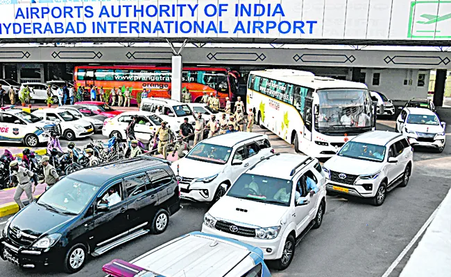 Jharkhand MLAs Reached Hyderabad - Sakshi