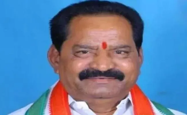 Kidnap Case Filed On Congress MLA Koram Kanakaiah - Sakshi