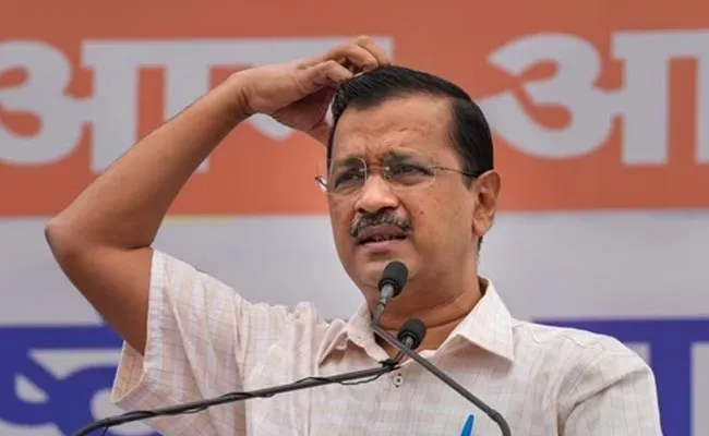 Delhi Court Gives summons To  Arvind Kejriwal - Sakshi