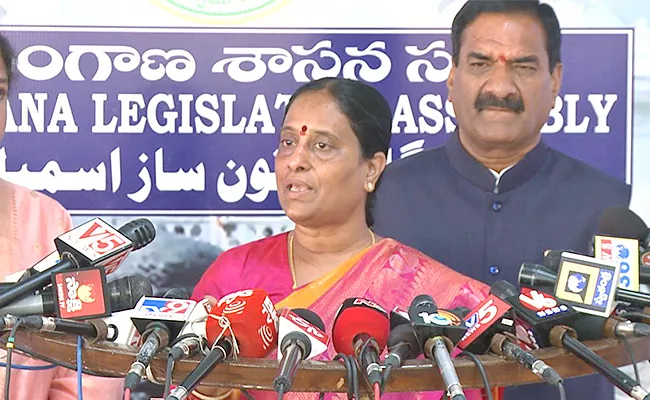 Konda Sureka Comments On MLC Kavitha Comments - Sakshi