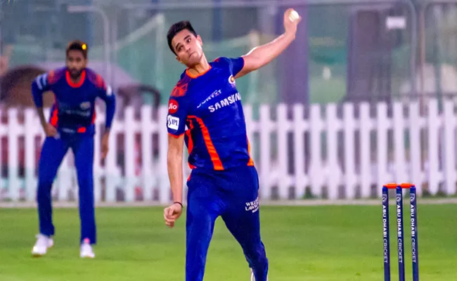 Arjun Tendulkar bamboozles MI batter with toe crushing yorkers ahead of IPL 2024 - Sakshi