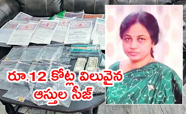 ACB raids On Jammikunta Tahsildar Rajini - Sakshi