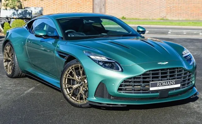 Deepinder Goyal Bought Aston Martin DB12 About Rs 4.5 Cr  - Sakshi