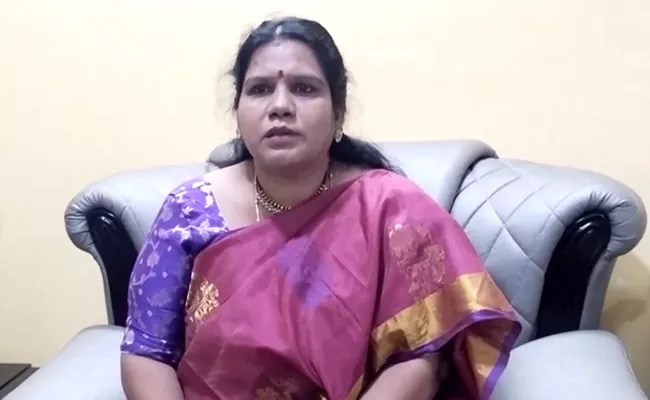 Ex Minister Peethala Sujatha Sensational Allegations Against Tdp - Sakshi