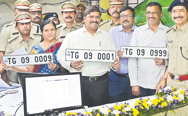 TG Series Vehicle Registration Sees High Bids - Sakshi