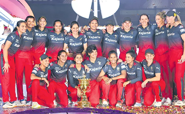 WPL champion Royal Challengers Bangalore - Sakshi