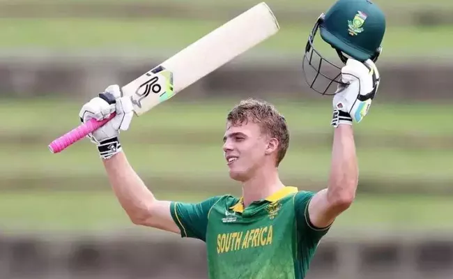 South Africas debutant George Van Heerden creates history by scoring a century in his debut game - Sakshi