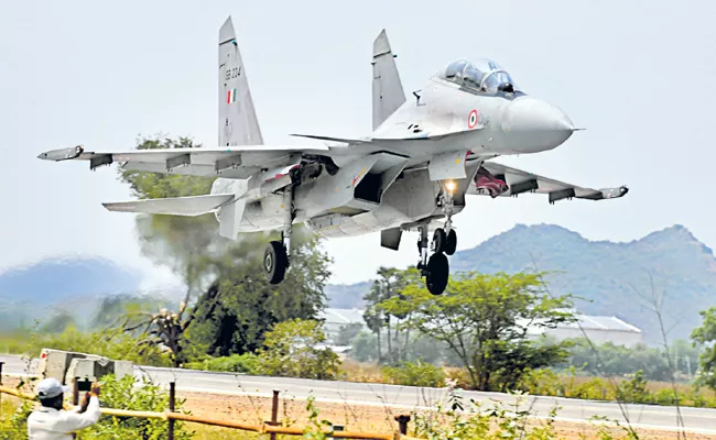 Successful landing of warplanes on national highway at Bapatla - Sakshi