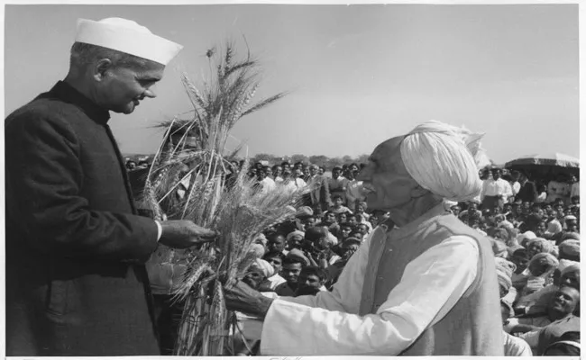 Jai Jawan Jai Kisan Said by Former PM Lal Bahadur Shastri - Sakshi