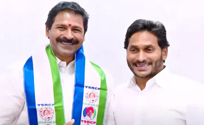 Vangaveeti Narendra Joined Ysrcp - Sakshi