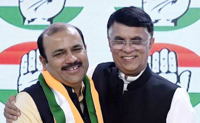 suspended BSP MP Danish Ali joins Congress - Sakshi