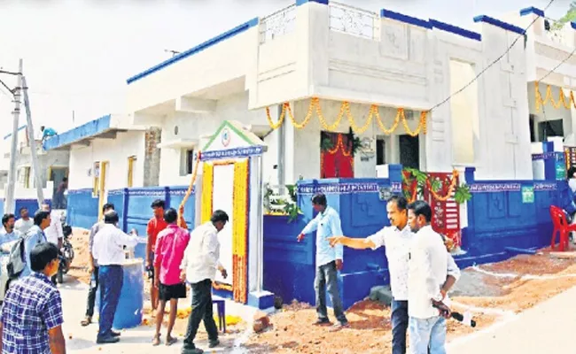 YSR Jagananna Illu: 58626 Houses Constructing In Anakapalle District - Sakshi