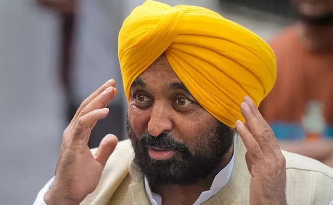 Punjab CM Bhagwant Mann takes time off in Jalandhar before elections - Sakshi